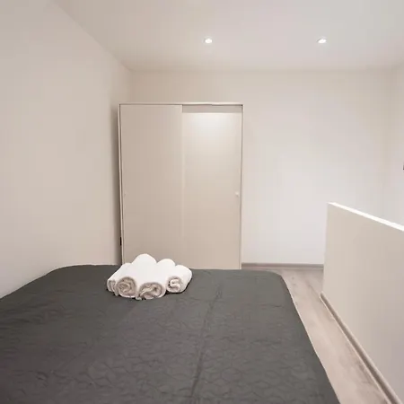 Central Minimalistic & Cozy Apartment On Joseph Boulevard Budapest Exterior photo