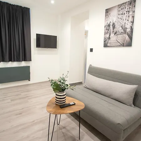 Central Minimalistic & Cozy Apartment On Joseph Boulevard Budapest Exterior photo