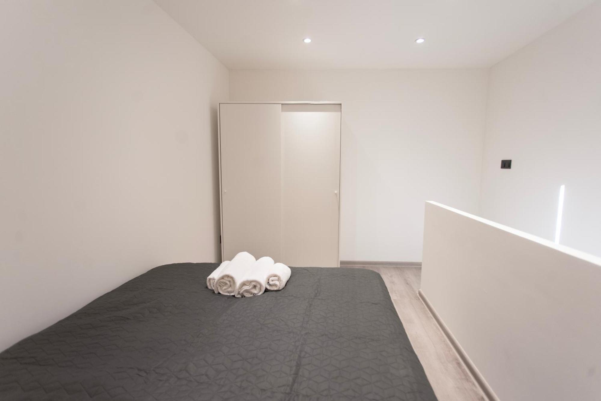 Minimalistic & Cozy On Joseph Boulevard * Budapešť